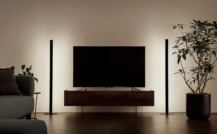 テレビの後ろに照明
