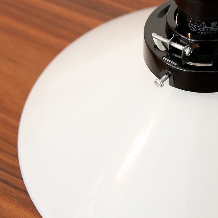 インテリアライト昭和レトロ ラジオソケット ペンダントライト｜乳白のディテール写真2